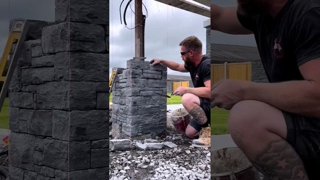 Кладка столба из декоративного камня
