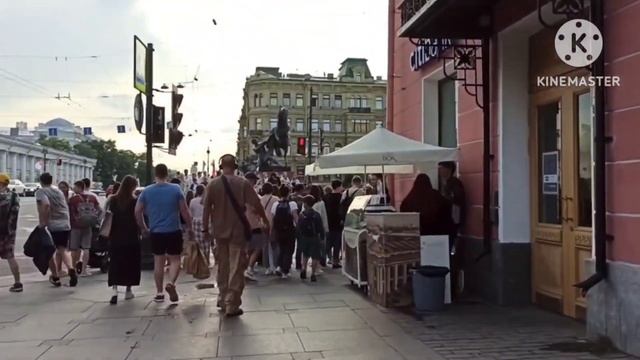 ПЕРВЫЙ день в САНКТ-ПЕТЕРБУРГЕ/супы в СЪЕДОБНЫХ СТАКАНАХ/Tiger Tea/прогулка по НЕВСКОМУ ПРОСПЕКТУ