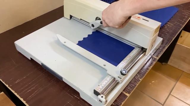 Гильотина для резки старательского ковра СОТА-702