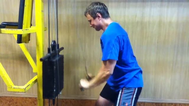 трицепс на блоке 6ой подход