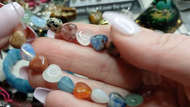 Прийшли новинки прикрас з натуральних каменів, піраміда малахіт, вервиці, браслет аквамарин, 7 чакр