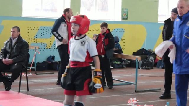 КУБОК(ЧЕМПИОНАТ) УКРАИНЫ ПО КИКБОКСИНГУ ВАКО г. Бровары 2014 - ЗАРКУА ИЛЬЯ 1/4 финала Лоу-кик-Лайт