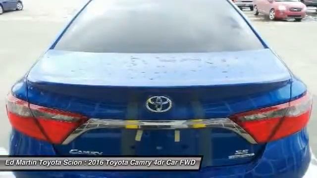 2016 Toyota Camry 684052