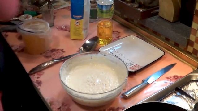 Кружевные оладьи с яблоками.  Недорогой завтра для всей семьи