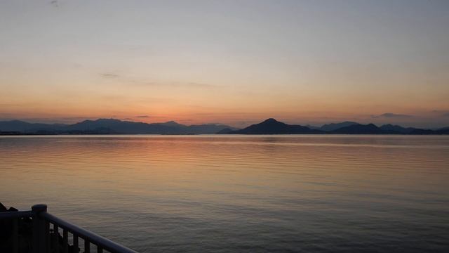 【４K撮影】Nikon CoolPix A900上位機種。2023年元旦の朝を迎える初日の出。撮影場所 広島市西区商工センター。