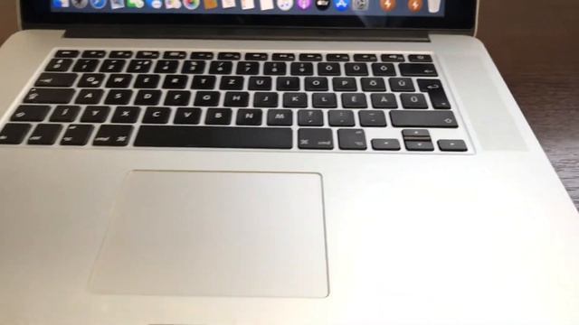 MacBook Pro A1398 I7-4980HQ | 16 GB | 1 TB SSD | AMD R9