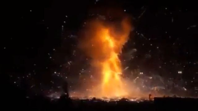 Около 500 сгорели 600 получили ранения на празднике буддистов в Бирме