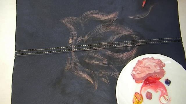 Как расписать джинсы акрилом и контурами. Мастер класс. DIY