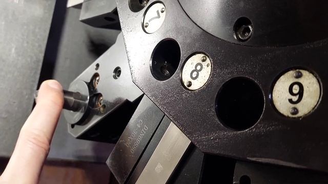 Множество корректоров в одном гнезде