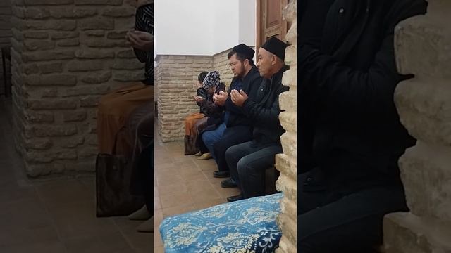 Turkistonda Xoʻja Ahmad Yassaviy Xazratlarini Ziyoratidan Lavha.