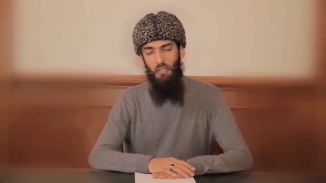 Красный флаг Орстхойцев. Байсангур бено. Таймиев Бейбулат.