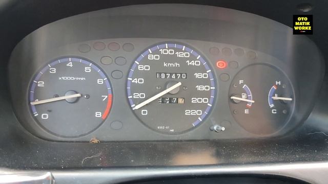 HONDA CIVIC VTI M/T (Kumakadyot Kadyot Pagpinatakbo)