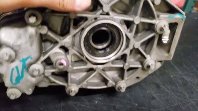 Mercedes GLA250 CLA250 Rear Differential Changing Oil, Drain And Fill Plugs