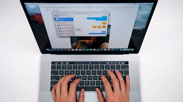 WORTH THE HYPE? Touch Bar On 2016 Macbook Pros