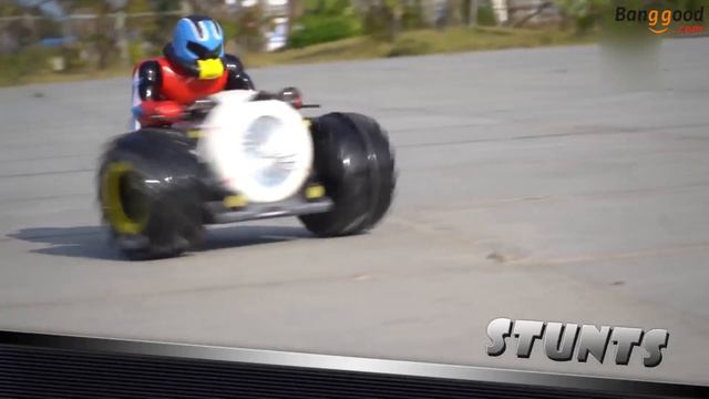 Flytec 989-333, An Amazing Amphibious Four Wheel Drive Stunt RC Car !