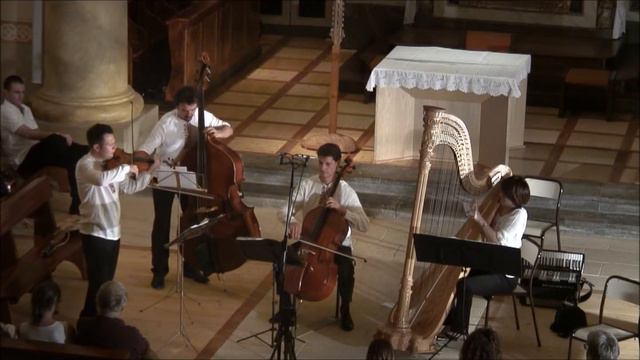 3i2 - Malka Moma Trad. Bulgarian Folk Music For Harp & Strings