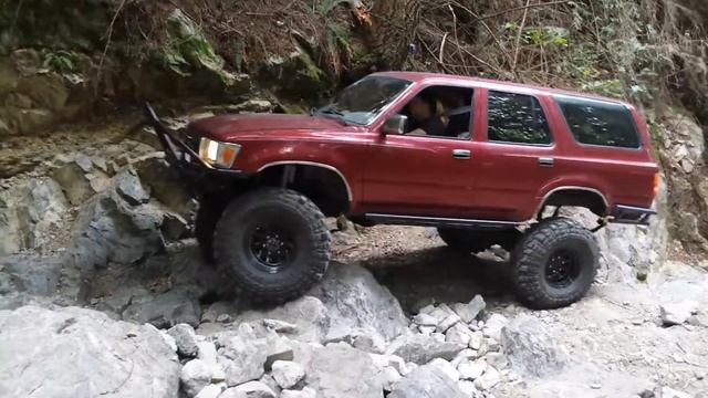 Toyota 4runner Wheeling Eagle Mountain.  Gatekeepe