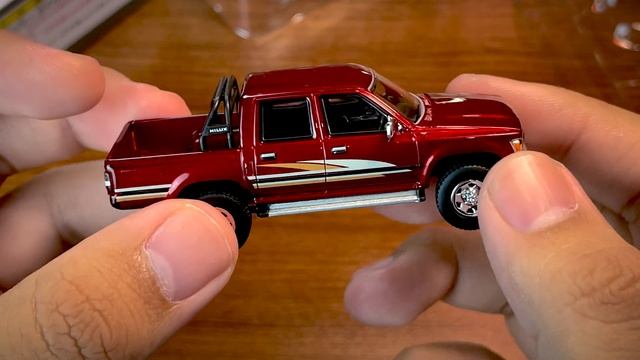Unboxing Tomica Limited Vintage NEO Toyota Hilux 4WD Pick Up Double Cab (RED)