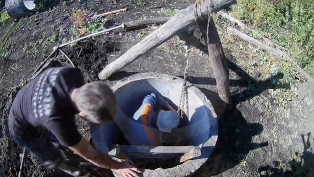 Колодец своими руками Ziehbrunnen из бетонных колец