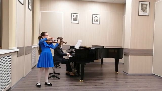 Софья Бурцева (05.04.2011г. ) концертмейстер Елена Новожилова