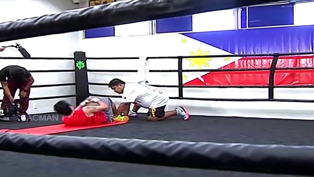 Мэнни Пакьяо заключительной тренировки в Лос-Анджелесе прежде, чем направиться в Лас-Вегас