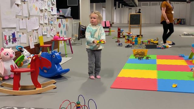 Vlog2:  Летим в Дублин. Как оформляют украинцев. Куда селят в Ирландии