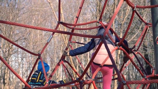 С дедом в парке...