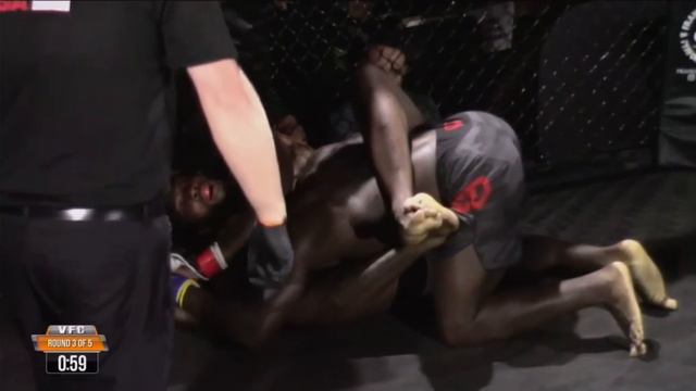 Torrez Finney vs. Tylando TK Mattress: VFC Light Heavyweight Championship