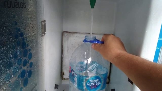Таиланд. Как купить питьевую воду в автомате. How to buy drink water in Thai's vending machine.