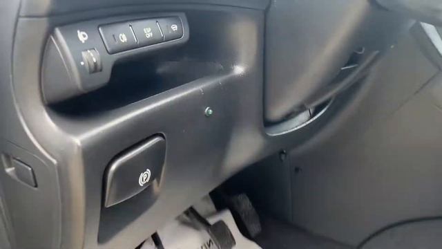 2007 Kia Karens OBD2 Port Location