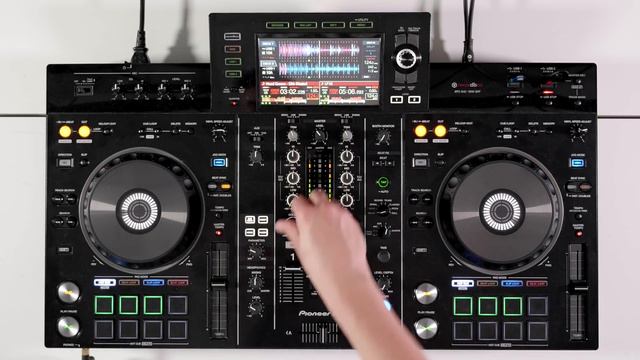 MIXING HOUSE  TECH ON THE XDJ RX2!