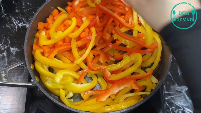 CETTE RECETTE DE RIZ SAUTÉ AUX LÉGUMES EST À TOMBER 😍🍚 Recette Végétarienne 🥦 Deli Cuisine