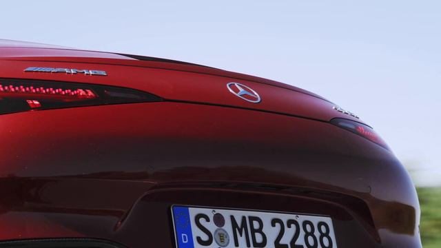 NEW Mercedes-AMG SL63 4MATIC+ Driving Amazing Exhaust