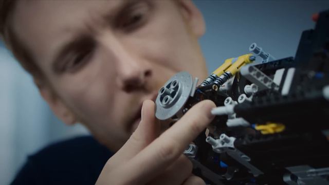LEGO Technic 42083 Bugatti Chiron Sports Car Model - LEGO Technic Features and Functions Video