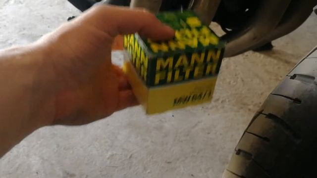 Мужская страсть к автомобилям: приключения на дорогах