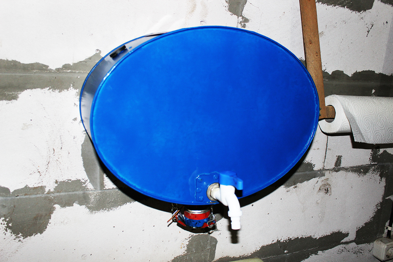 Умывальник с Подогревом без Электричества. Отличная переделка своими руками От.mp4