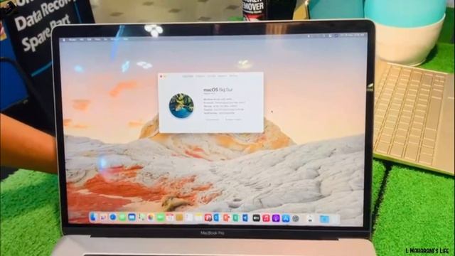 Macbook Pro Retina Touchbar 2017 | Review At LOWYAT PLAZA | BIG SALE /DISCOUNT
