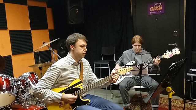 Прошу тебя любовь моя гитара+бас