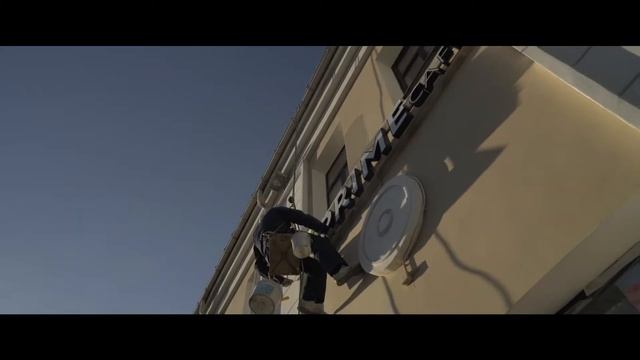 Косметический ремонт фасада в Москве. Высотные работы.