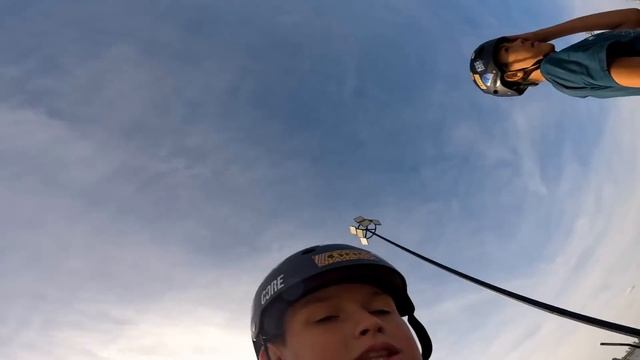 ОТ ПЕРВОГО ЛИЦА ГЛАЗАМИ 10-ЛЕТНЕГО САМОКАТЕРА по гигантскому скейт-парку!