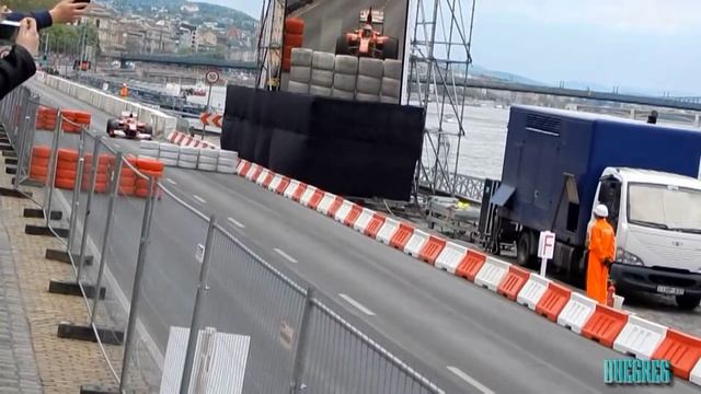 Raikkönen Drives Ferrari F1 (F10) V8 In The City -CRAZY!!