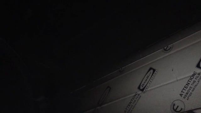 Секционные ворота после пожара.mp4