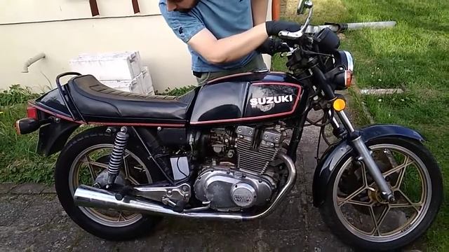 Suzuki GS 400 Engine Sound