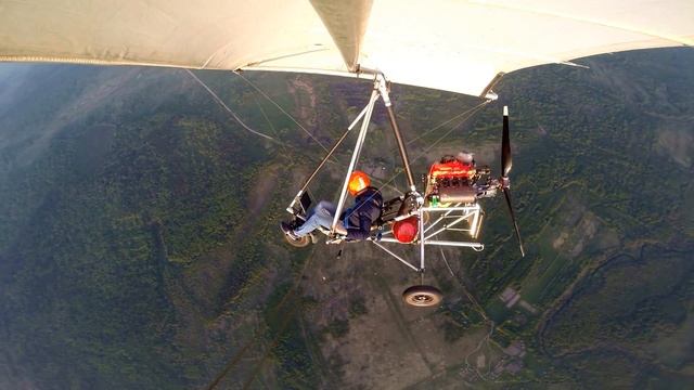 Прыжок с дельталёта 1500м