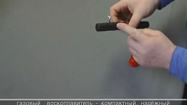 NOVORYT. Заделка скола на деревянной лакированной  поверхности