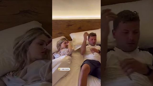 Красная карточка!!!