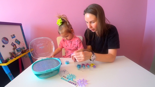 Распаковка и обзор набора для маникюра Frozen  / Unpacking And Reviewing The Frozen Manicure Set