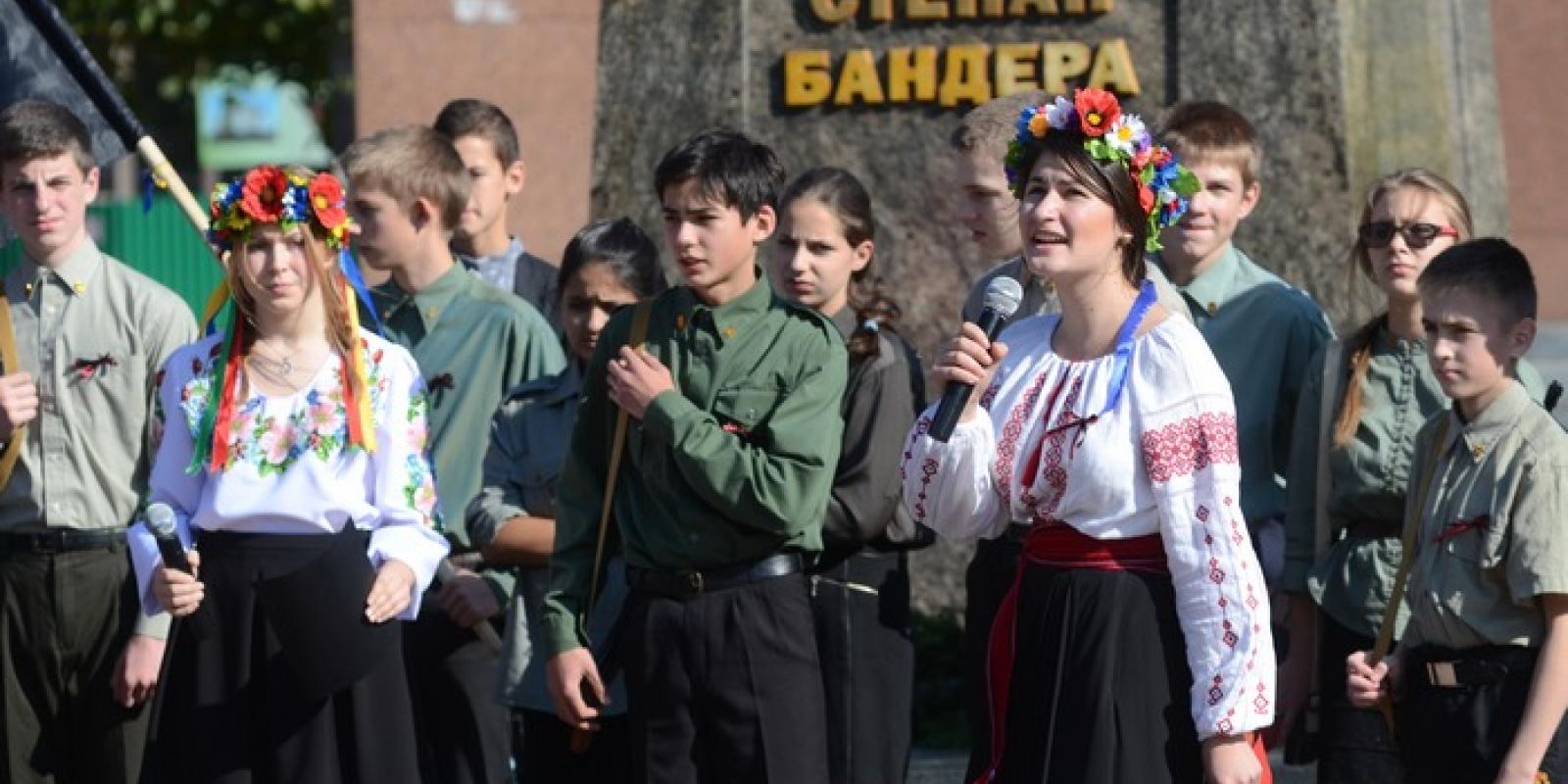 В Киеве детей учат ненависти