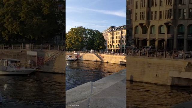 August 9, 2022 Вечерний Берлин. Место отдыха на крыше, набережная