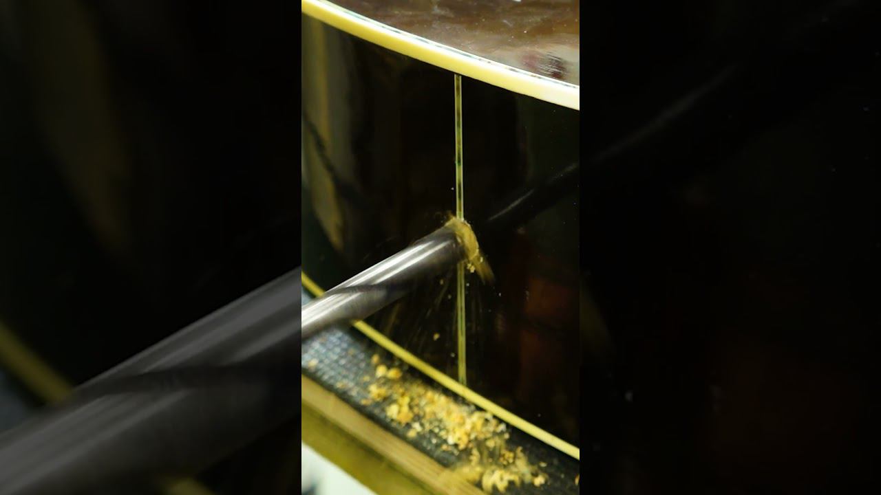 В нашей мастерской можно купить и сразу установить трансакустический датчик #Guitto.#guitar